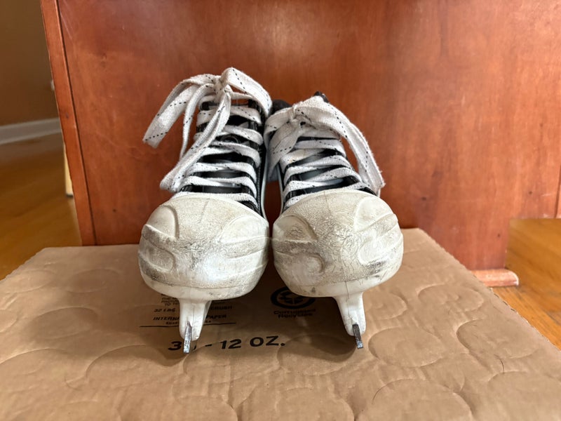 Koho 490 Hockey Goalie Skates Regular Width  13 (Used)