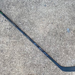 CCM Trigger 6 PRO Pro Stock Hockey Stick Grip 100 Flex P40 Left 5277