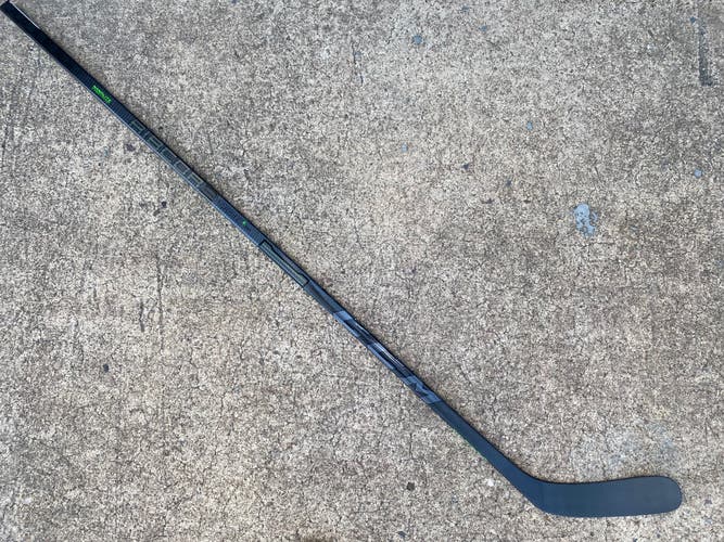 CCM Trigger 6 PRO Pro Stock Hockey Stick Grip 100 Flex P40 Left 5277