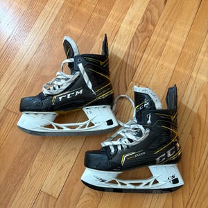 CCM AS3 PRO SKATES Size 7.5D