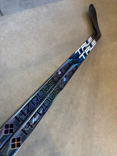 2 PACK P28 85 Flex Senior True 9x4 Left Handed Hockey Stick Pro Stock NHL (New)