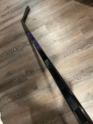 *New* Senior CCM RibCor Trigger 10 Pro Right Handed Hockey Stick P29  (New)