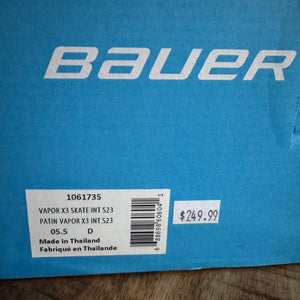 Bauer Vapor X3 Hockey Skates Size 5.5 (New)