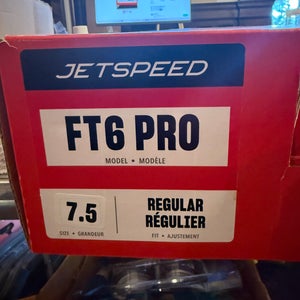*Unused* Size 7.5 CCM JetSpeed FT6 Pro Hockey Skates Regular Width
