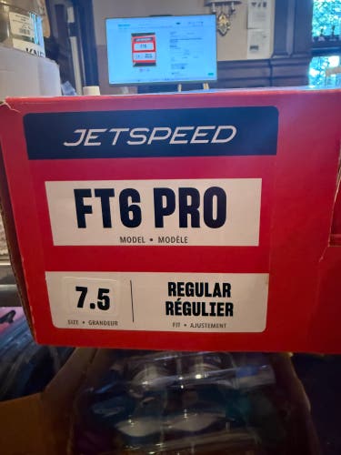 *Unused* Size 7.5 CCM JetSpeed FT6 Pro Hockey Skates Regular Width