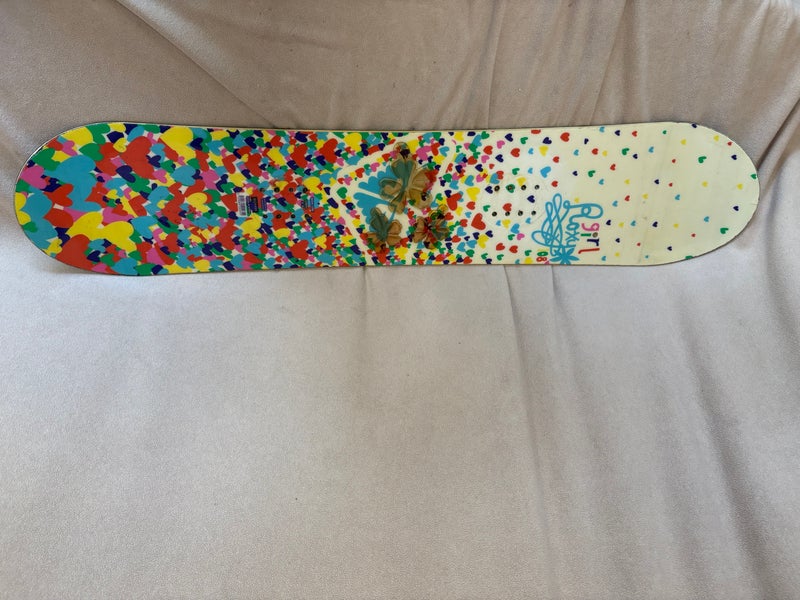 Kid's Roxy Snowboard All Mountain Without Bindings (Used)