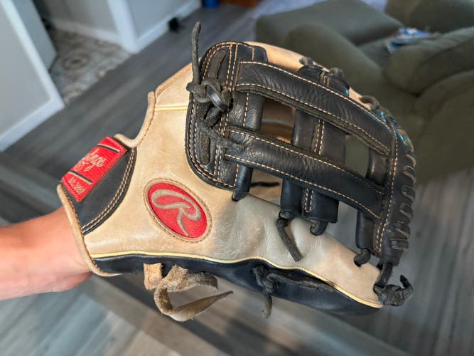 Outfield Rawlings RH Gold Glove Elite Baseball Glove 11.75" (Used)