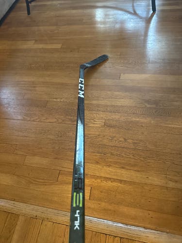 Intermediate CCM RibCor 47K Right Handed Hockey Stick P40 (Used)