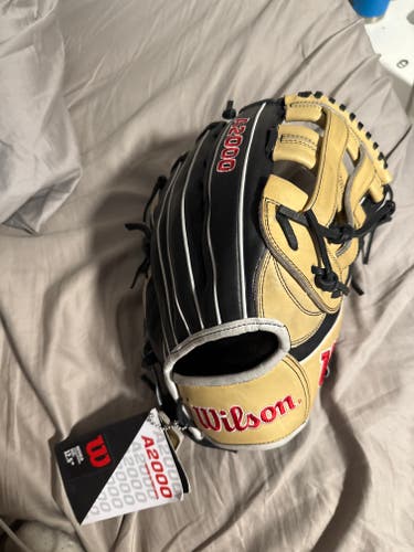 2022 Outfield RH Wilson A2000 Baseball Glove 12.5" (New)