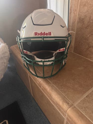 Large Adult Riddell SpeedFlex Helmet (Used)