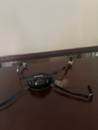 Football chinstrap Riddell