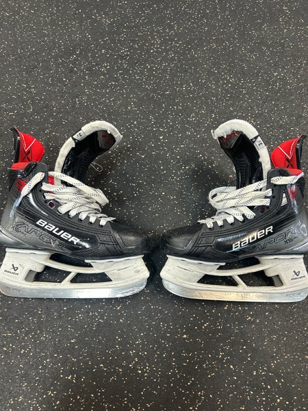 2024 Bauer Vapor 5x pro Hockey Skates Regular Width   Size 3.5 (Used)