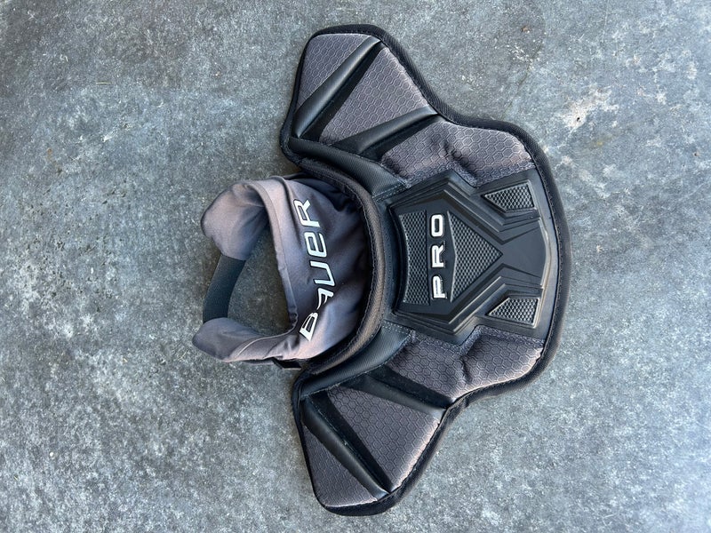 Bauer Throat Guard