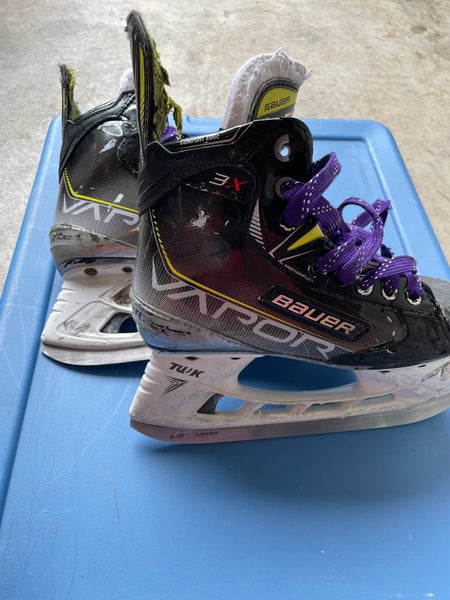 Bauer Vapor 3X Hockey Skates  Size 3 (Used)