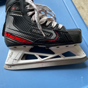 Bauer Vapor X2.7 Hockey Goalie Skates Size 4 (Used)