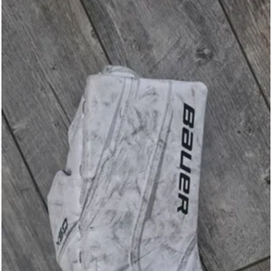Vaughn SLR4 Pro Carbon Regular (Used) and Bauer GSX Blocker