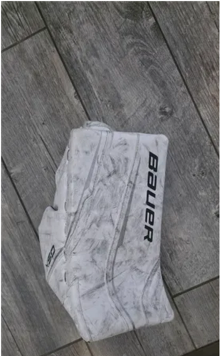 Vaughn SLR4 Pro Carbon Regular (Used) and Bauer GSX Blocker