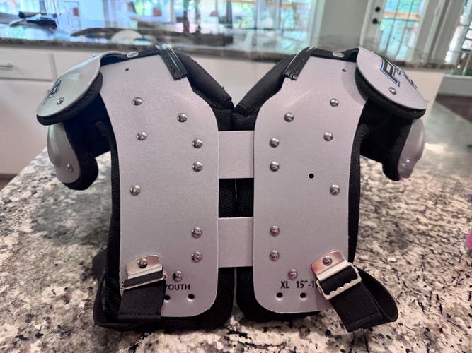 Extra Large Youth Gear Pro Tec SI Shoulder Pads (Used)