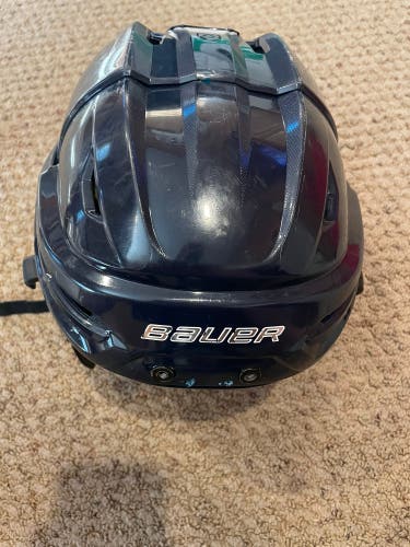 Medium Bauer Re-Akt 95 Helmet (Used)