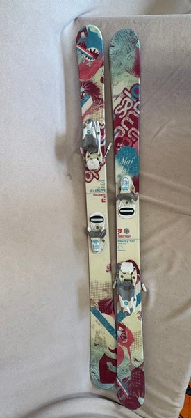 Unisex All Mountain 130 cm Salomon Mai Tai Jr Skis With Bindings (Used)