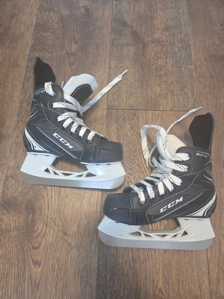 2021 CCM Tacks 9040 Hockey Skates Regular Width 10 (Used)