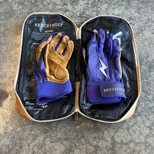 Bruce bolt batting gloves