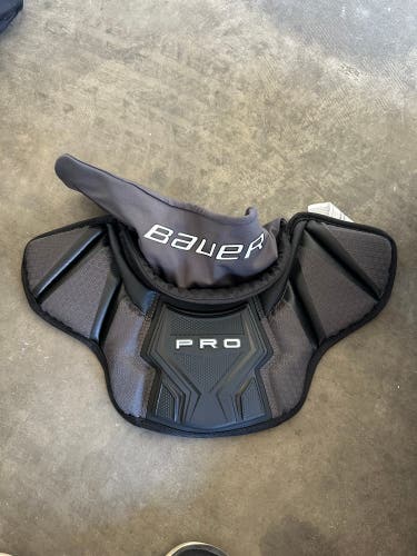 Bauer Pro Neck Guard Senior