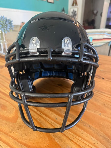 Adult Medium Schutt F7 2.0 Helmet (Used)