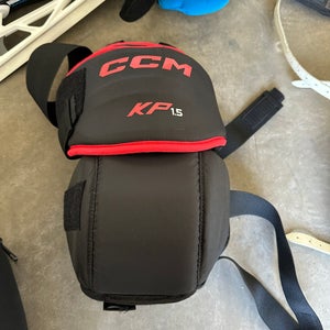 Ccm goalie knee pads