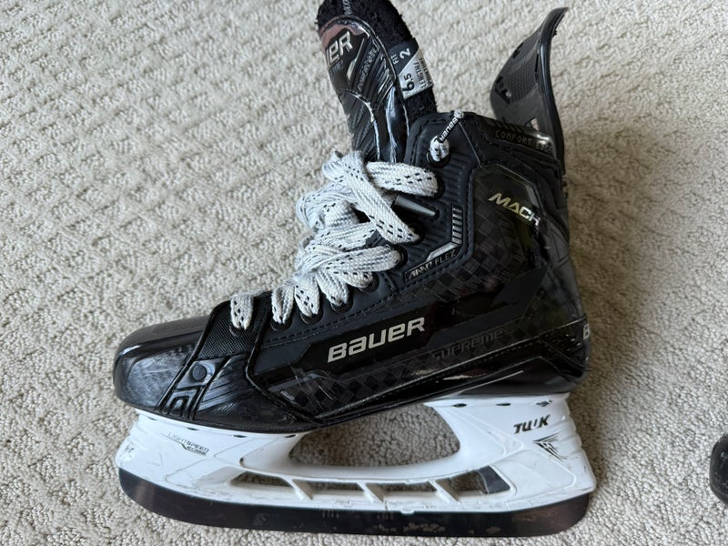 Bauer Supreme Mach Hockey Skates 6.5