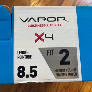 Bauer Vapor 4 Hockey Skates  8.5 (Used)