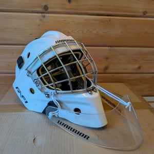 Senior 2024 Warrior Ritual R/F1 Goalie Mask S/M