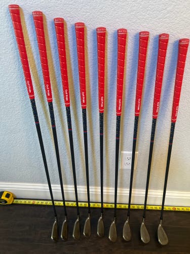 Callaway XR Right Handed Iron Set Stiff Flex 9 Pieces Graphite Shaft (5,6,7,8,9,Pw,Aw,Lw,Sw)