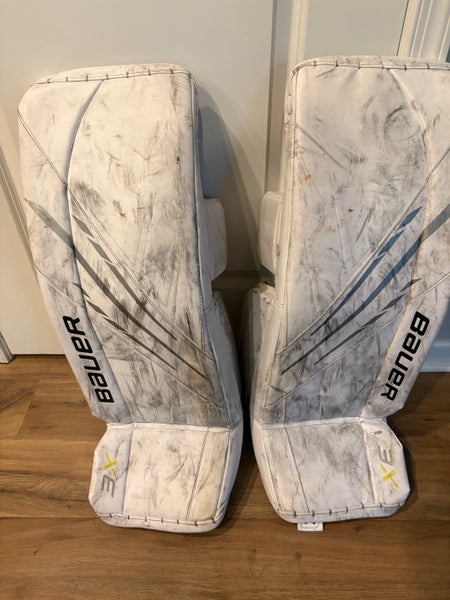 31" Bauer Vapor 3X Goalie Leg Pads (Used)