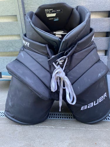 Senior Small 2023 Bauer Pro Hockey Goalie Pants (Used)