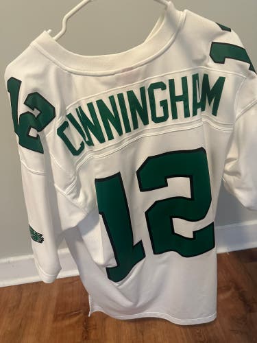 White Men's Large Mitchell & Ness Jersey (Used)