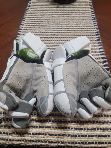 Maverik M6 Lacrosse Gloves 12" (Used)