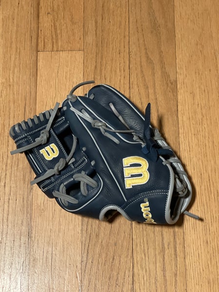 Infield RH Wilson A1000 Baseball Glove 11.5" (Used)