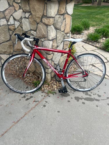 Scott Speedster S50 Road Bike