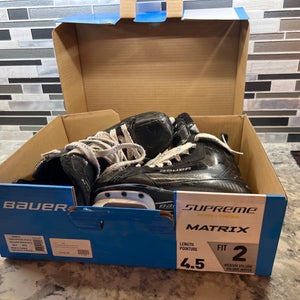 2023 Bauer Supreme Matrix Hockey Skates  Size 4.5 (Used)