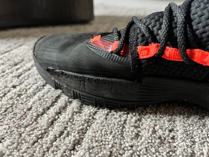 Kid's Size M 5.0 (W 6.0) Under Armour Shoes (Used)
