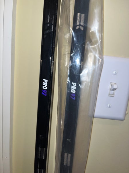 PRO VS HOCKEY STICK REDLINE 2-PACK BAUER MCDAVID PRO