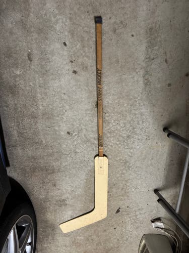 Goalie Stick 19” Paddle (Used)