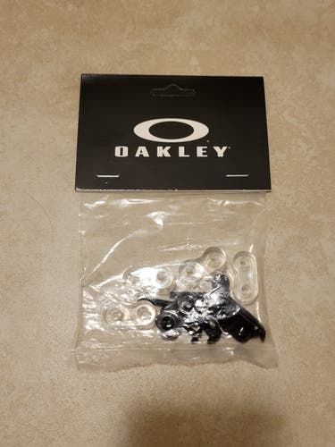 Oakley Pro Stock Ice/ Roller Hockey Visor Spacer/ Hardware Kit