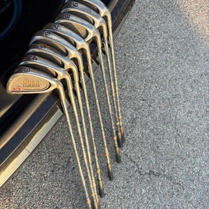 Right Handed Iron Set (Used)