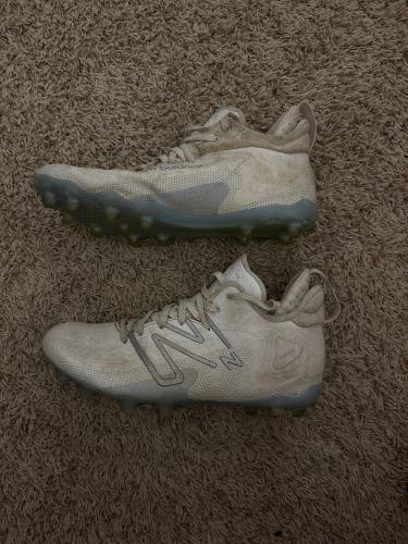 Blue Men's Size M 10.5 (W 11.5) Adult New Balance High Top Freeze 4.0 (Used)