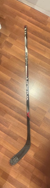 Senior Bauer Vapor X600 Right Handed Hockey Stick P88  (Used)