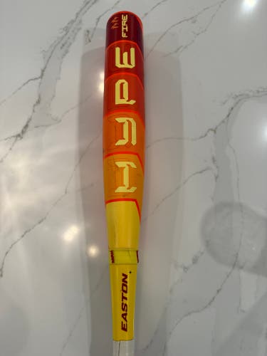 2025 Easton Hype Fire Composite USABat Certified Bat (-8)  22 oz 30" (Used)
