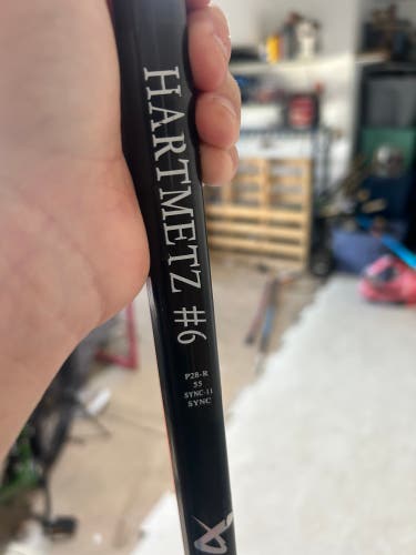 Senior Bauer Right Handed Hockey Stick P28 (Used)