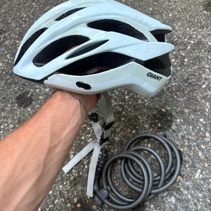 Men's Giant Bike Helmet &  Bike Chain Bundle